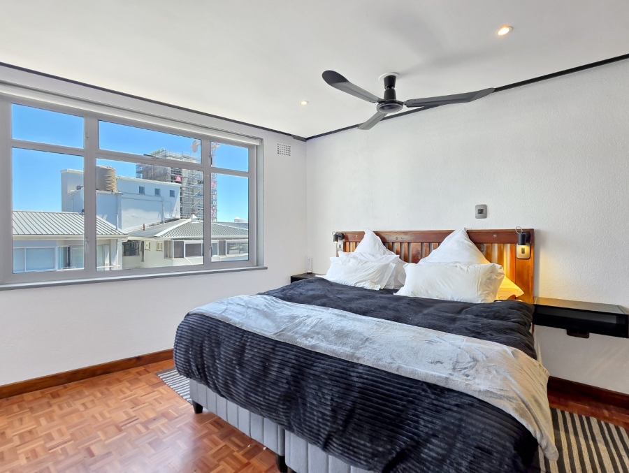 1 Bedroom Property for Sale in Sea Point Western Cape